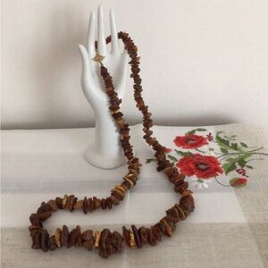 Brown amber chips necklace